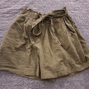 High waisted olive green shorts